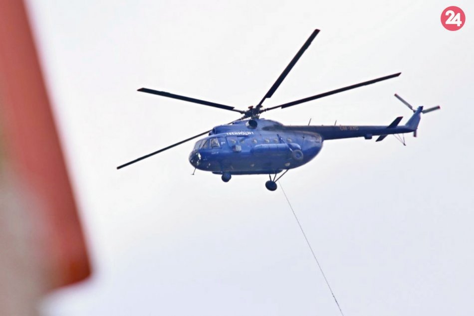 Ilustračný obrázok k článku Letecké práce pokračujú: Nad hlavami nám bude opäť krúžiť vrtuľník