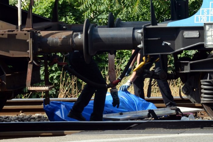 Ilustračný obrázok k článku Tragický úsek pri Považskej s novou obeťou: Žena si ľahla pred vlak a …