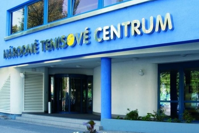 Ilustračný obrázok k článku Chcete si ZAPINKAŤ tenis? NTC už funguje naplno! Horšie to je s koncertami