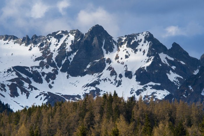 Ilustračný obrázok k článku Ochrana návštevníkov Vysokých Tatier: Veľký bonus pre horských záchranárov