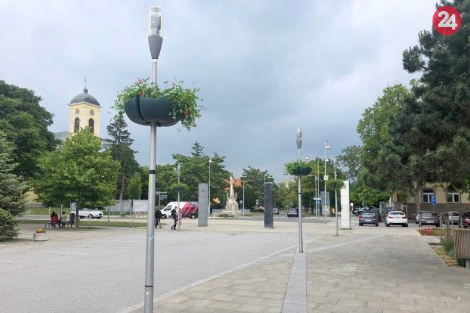 Ilustračný obrázok k článku Mesto pokračuje s údržbou zelene: Nezabudlo na ihriská a cyklotrasu, FOTO