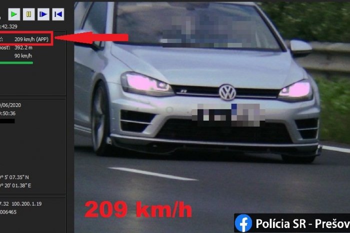 Ilustračný obrázok k článku Popradskí policajti sa nestačili čudovať: Borec na golfe prekročil rýchlosť o 119 km/h!