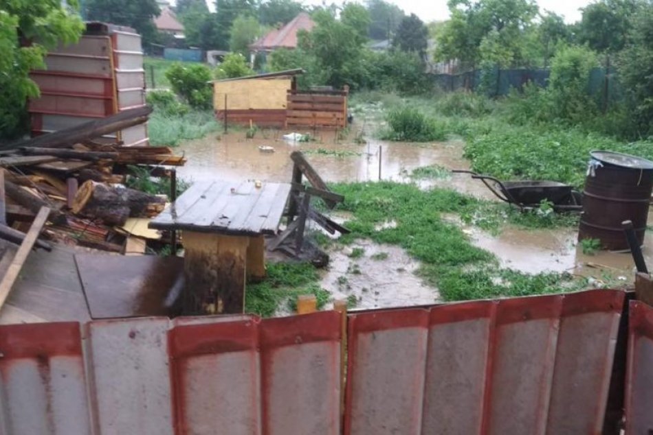 Ilustračný obrázok k článku Počasie opäť pohrozí: Michalovský okres opäť varujú pred búrkami s krúpami
