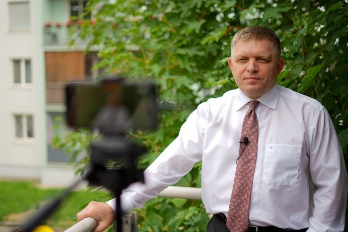 Ilustračný obrázok k článku Fico sa vyjadril o Pelleho jedenástke: Obvinil ich z egoizmu a ešte VIAC sa do nich OBUL!