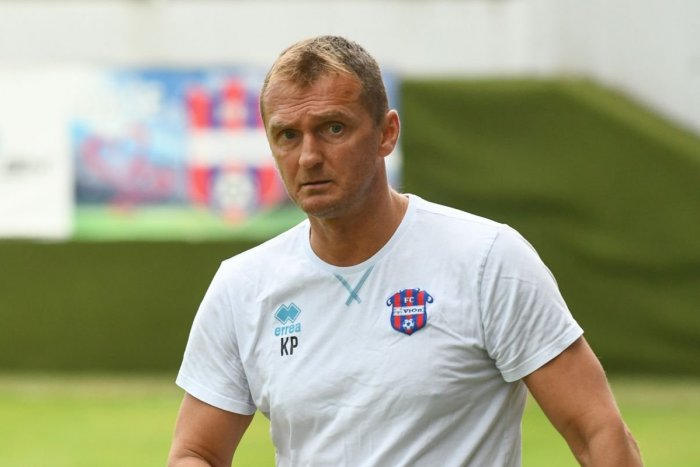 Ilustračný obrázok k článku Praženica skončil na lavičke ViOn-u: Klub mu nepredĺži zmluvu