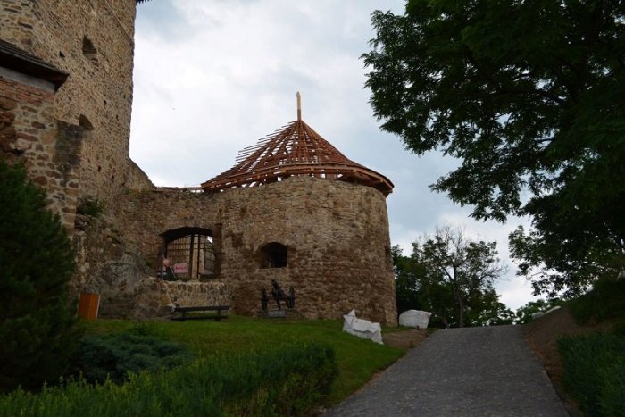 Ilustračný obrázok k článku Hrad otvoril brány pre turistov: Je atraktívnejší, ako kedykoľvek predtým, FOTO