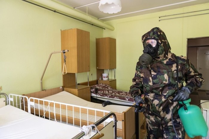 Ilustračný obrázok k článku V Maďarsku po štyroch dňoch bez úmrtia pribudli dve obete koronavírusu