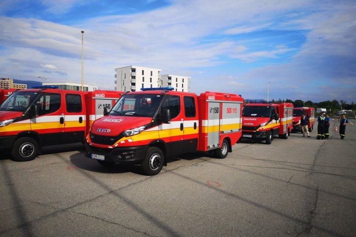 Ilustračný obrázok k článku Nové hasičské vozidlá: Do miest a obcí Prešovského kraja putovalo 30 kusov