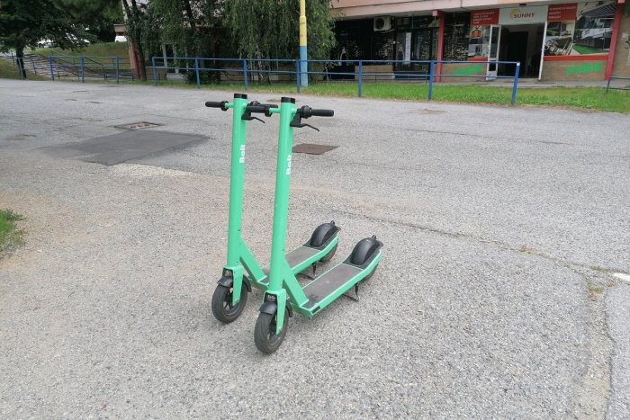 Ilustračný obrázok k článku Elektrická kolobežka nie je hračka, musíte dodržiavať tieto pravidlá