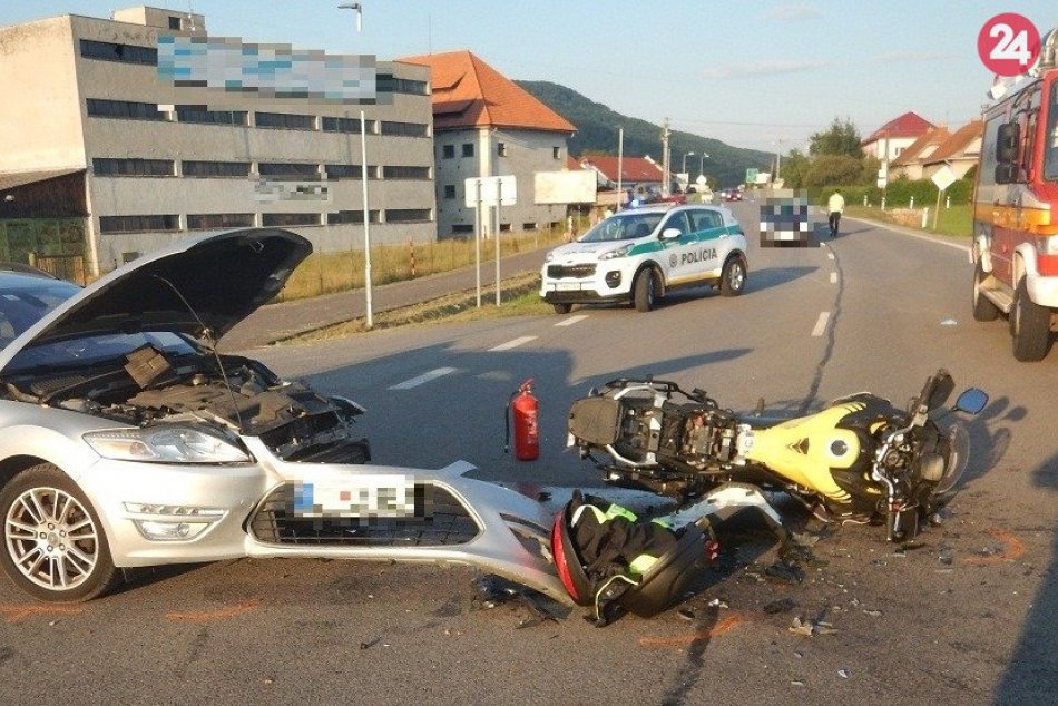 Ilustračný obrázok k článku Neďaleko Zvolena došlo k hrozivej nehode: Motorkár utrpel vážne zranenia, FOTO