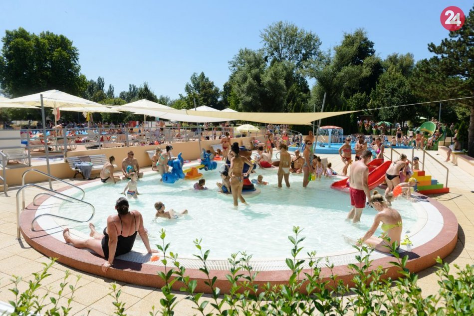 Ilustračný obrázok k článku Štrand a aj plaváreň žiadajú o podporu: Vyplňte pohľadnicu a pošlite odkaz premiérovi!