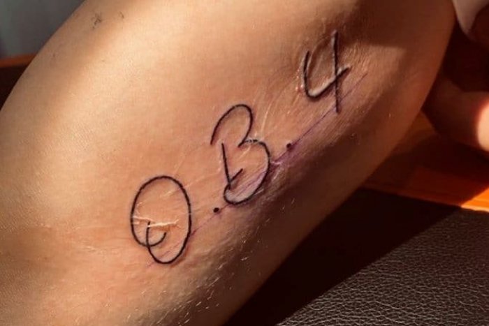 Tetovanie venované zosnulému kamarátovi