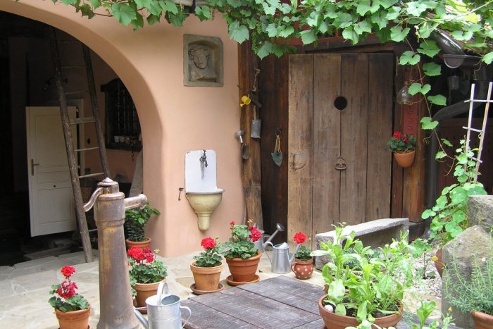 Ilustračný obrázok k článku Nová atrakcia v Bojniciach: Na najstaršej ulici sa zastavil čas