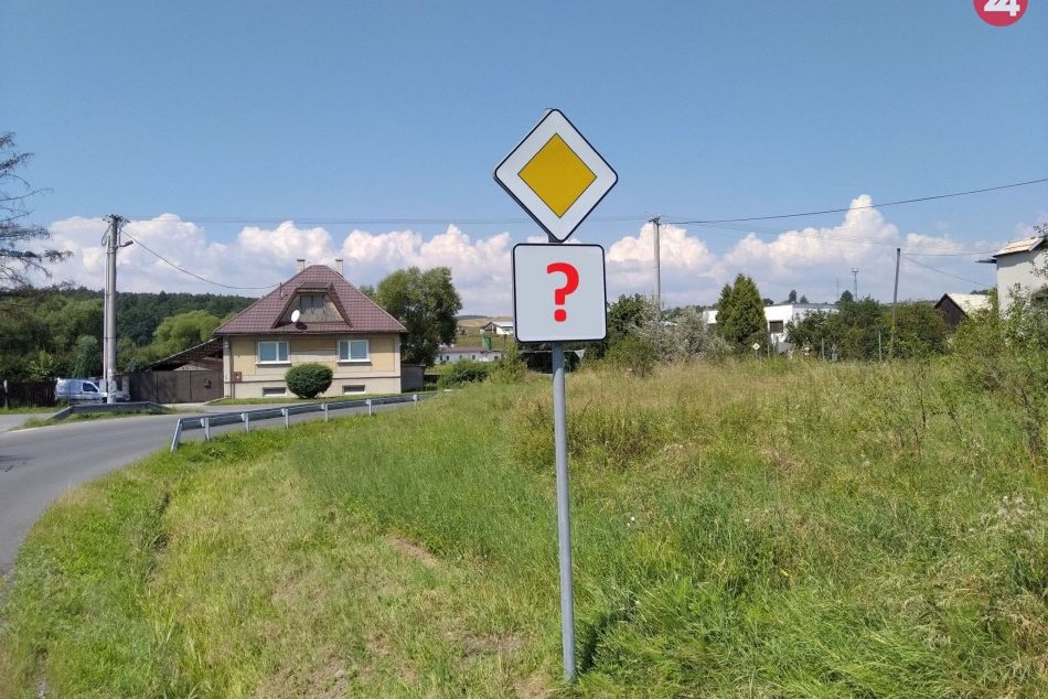 Ilustračný obrázok k článku KURIOZITA DŇA: Objavili sme najnaštvanejšiu dopravnú značku na Slovensku, FOTO