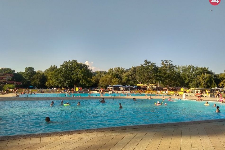 Ilustračný obrázok k článku Dovolenku v Egypte vymenili za nitrianske kúpalisko: Jedna vec tu však chýba!