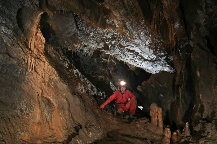 Ilustračný obrázok k článku Skvost Gemera: Hrušovská jaskyňa patrí medzi najkrajšie