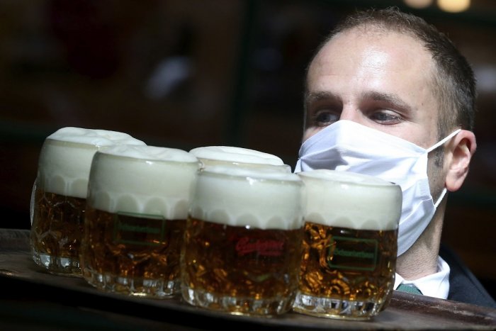 Ilustračný obrázok k článku Napätie po testovaní vo Veľkom Šariši: Ako to dopadlo u zamestnancov pivovaru?