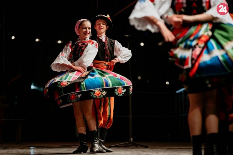 Ilustračný obrázok k článku Otvára sa Trnavská brána, začína sviatok fanúšikov folklóru