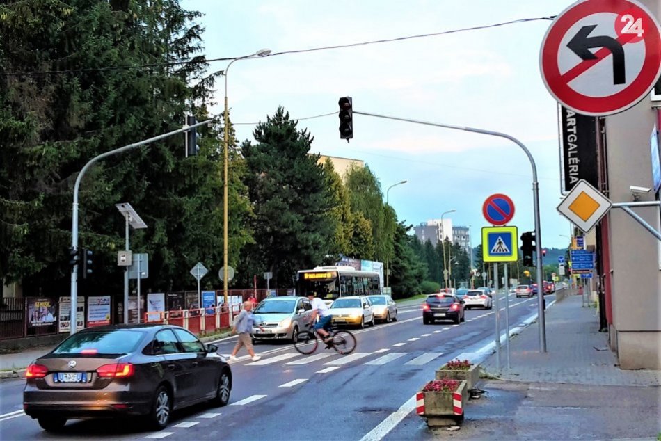 Ilustračný obrázok k článku Považskobystričania vopred hromžia na nové semafory: Ako budú fungovať? FOTO