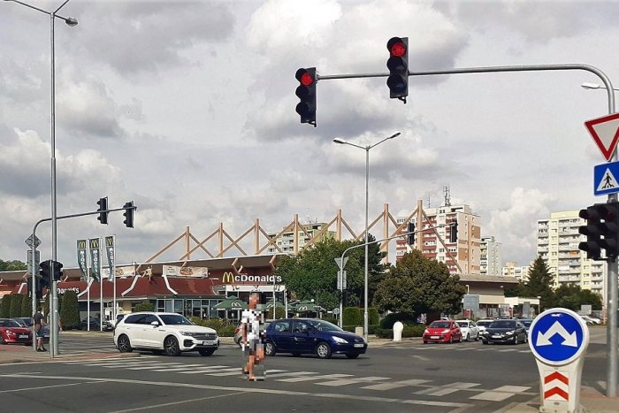 Ilustračný obrázok k článku Trnava má neustále problémy so semaformi na najväčších križovatkách!