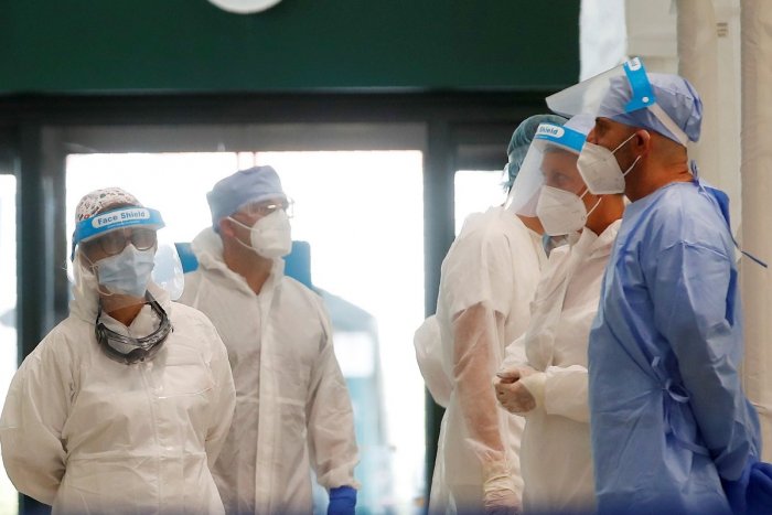 Ilustračný obrázok k článku Bratislava reaguje na zhoršenú epidemiologickú situáciu. COVID semafor prepína na červenú