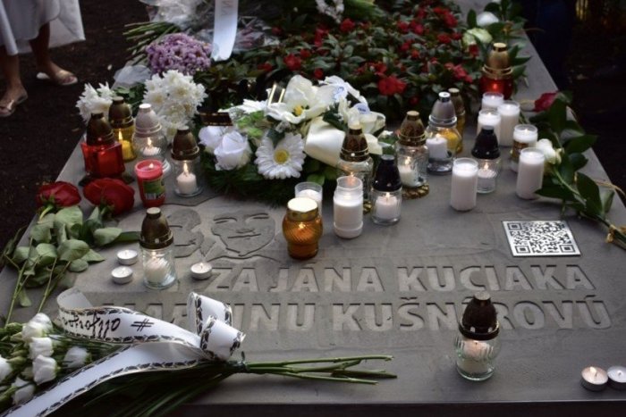 Ilustračný obrázok k článku V Humennom osadia pamätník Jánovi Kuciakovi. Prečo práve v metropole horného Zemplína?
