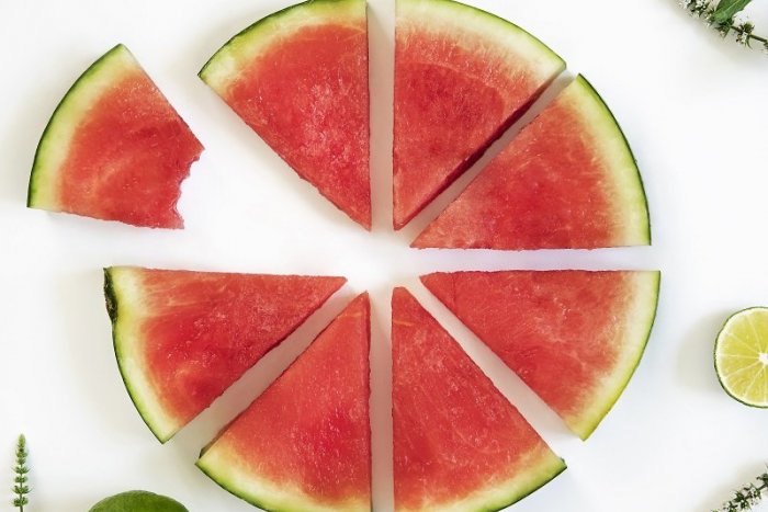 Ilustračný obrázok k článku Viete, v čom spočíva tajomstvo melónov bez jadierok? V jeho SUSEDOVI!