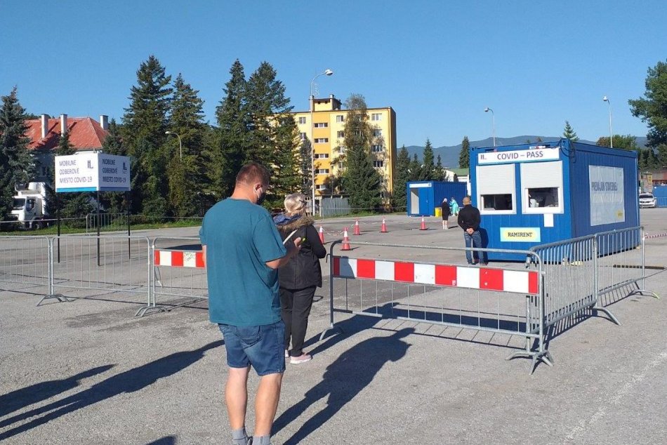 Ilustračný obrázok k článku INFO o veľkokapacitnom odberovom mieste v Bystrici: Koľko ľudí denne otestujú na Covid-19?