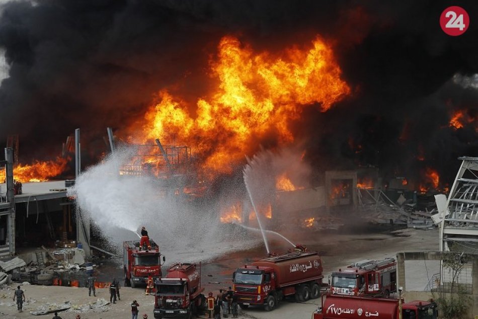 Ilustračný obrázok k článku Prístav v Bejrúte zachvátil rozsiahly požiar, len mesiac po ničivom výbuchu, FOTO
