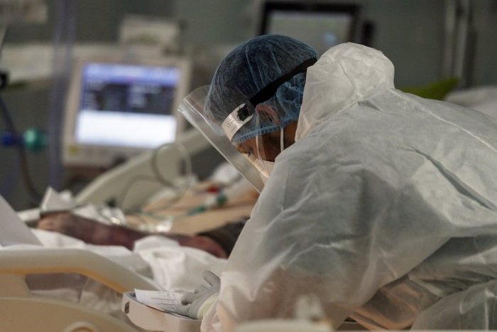 Ilustračný obrázok k článku Vo zvolenskej nemocnici leží pacientka s koronavírusom: Ako sú na tom zamestnanci?