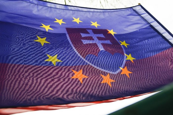 Ilustračný obrázok k článku Náš vzťah k únii je na bode mrazu: Slováci NAJMENEJ veria, že EÚ je dobrá a dôležitá vec