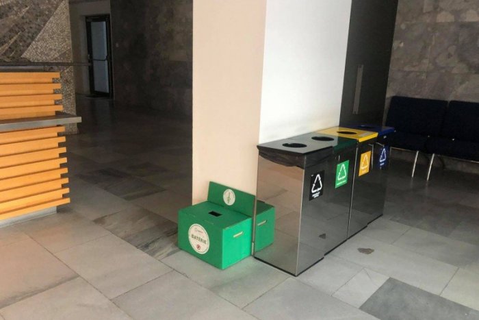 Ilustračný obrázok k článku EKO novinka na mestskom úrade: Pribudol box na odovzdanie použitých batérií
