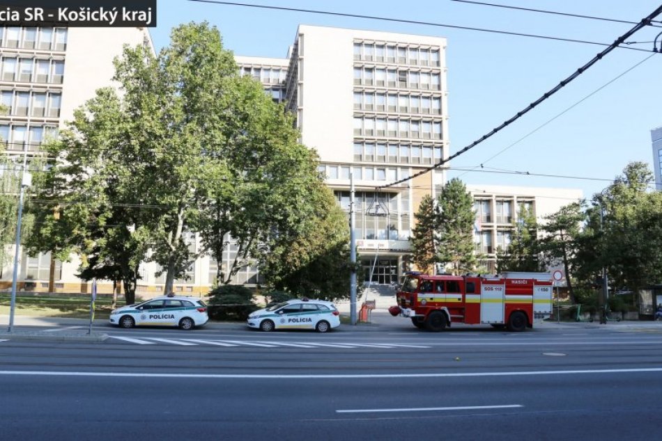 Ilustračný obrázok k článku Nahlásili bombu na súdoch v Košiciach a Prešove. Polícia "vtipkárov" už chytila, FOTO