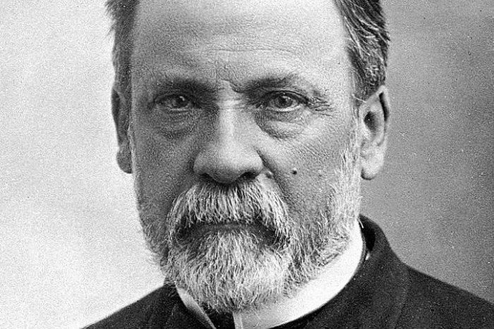 Ilustračný obrázok k článku Pred 125 rokmi umrel Louis Pasteur - priekopník očkovania. Nemocnica nesie jeho meno
