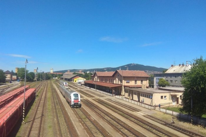 Ilustračný obrázok k článku Vestibul na stanici v Nitre ostáva uzavretý: Železnice plánujú komplexnú rekonštrukciu