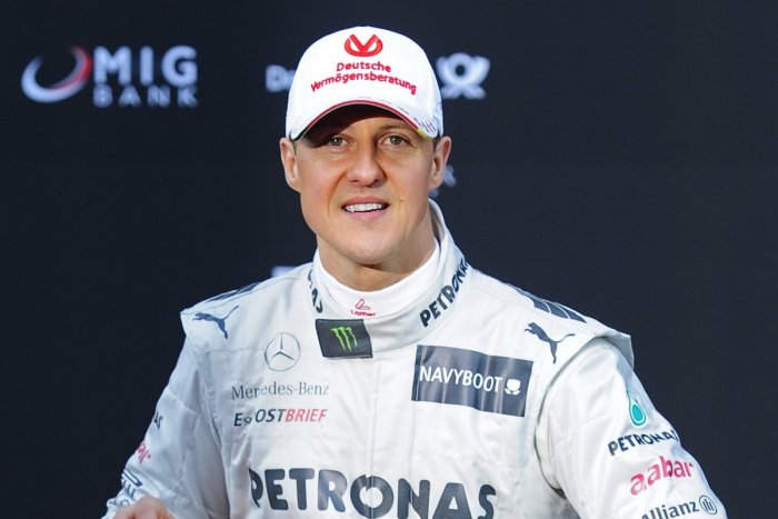 Ilustračný obrázok k článku Do sveta prenikli novinky o Schumacherovi: Komunikuje, ale iba TAKTO!