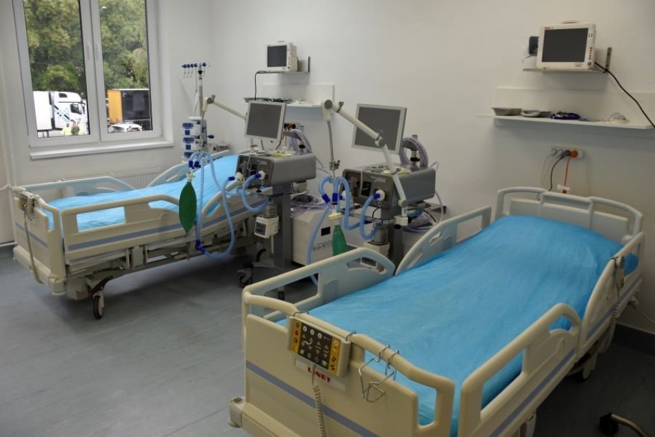 Ilustračný obrázok k článku V Ružomberku rastie počet hospitalizovaných pacientov: Päť je na umelej pľúcnej ventilácii