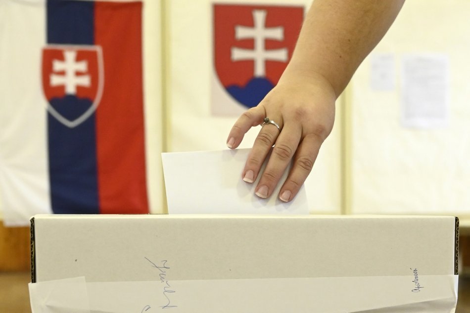 Ilustračný obrázok k článku Voľby sa blížia aj v Nitrianskom kraji: Tri strany spájajú sily, vyzvali aj ďalšie