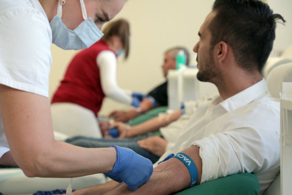 Ilustračný obrázok k článku Darovať krv je in. Opäť sa konala Primátorská kvapka krvi, FOTO