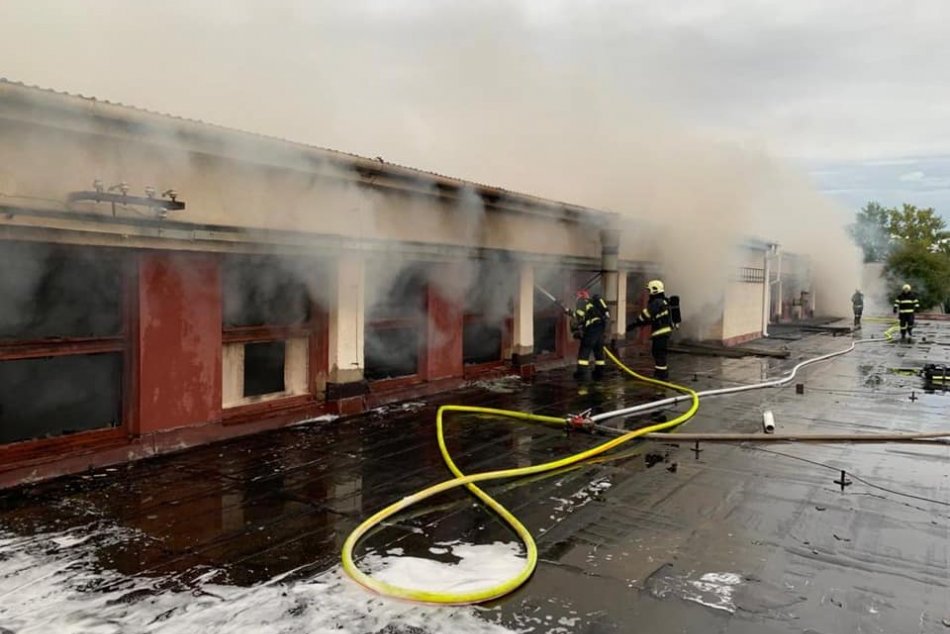 Ilustračný obrázok k článku Rozsiahly požiar predajne v Trnave: Na miesto vyslali expertov, FOTO