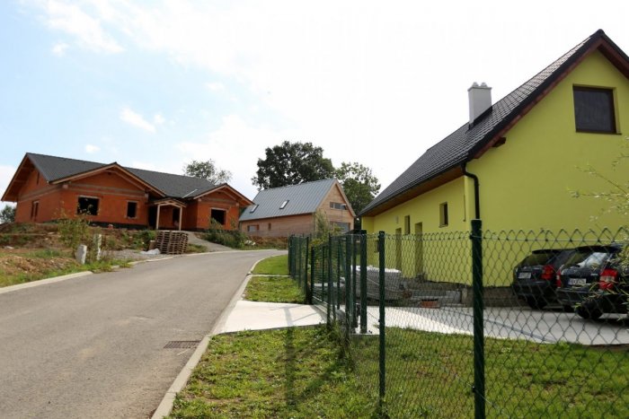 Ilustračný obrázok k článku Developerský projekt neďaleko Bratislavy: Pribudne takmer 100 rodinných domov a obchody
