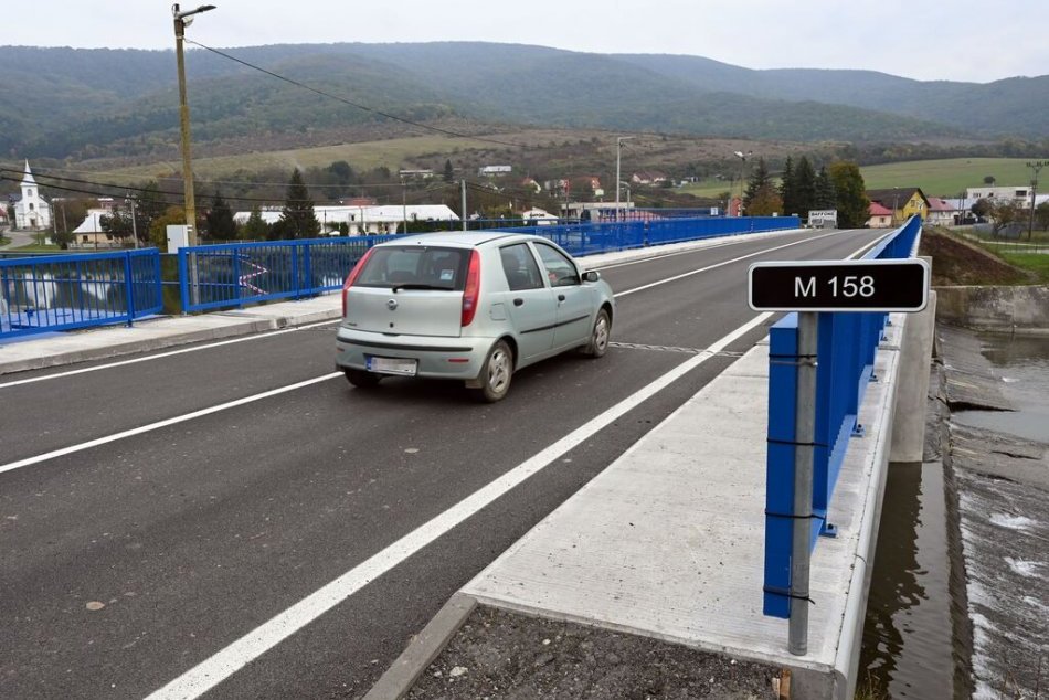 Ilustračný obrázok k článku Dobrá správa pre vodičov: Most v Strážskom je prejazdný, FOTO