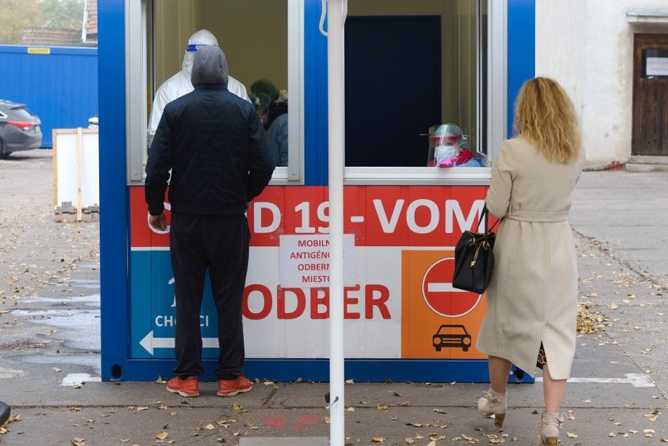 Ilustračný obrázok k článku Obávate sa, či nemáte Covid-19? V Nitre pokračuje bezplatné testovanie