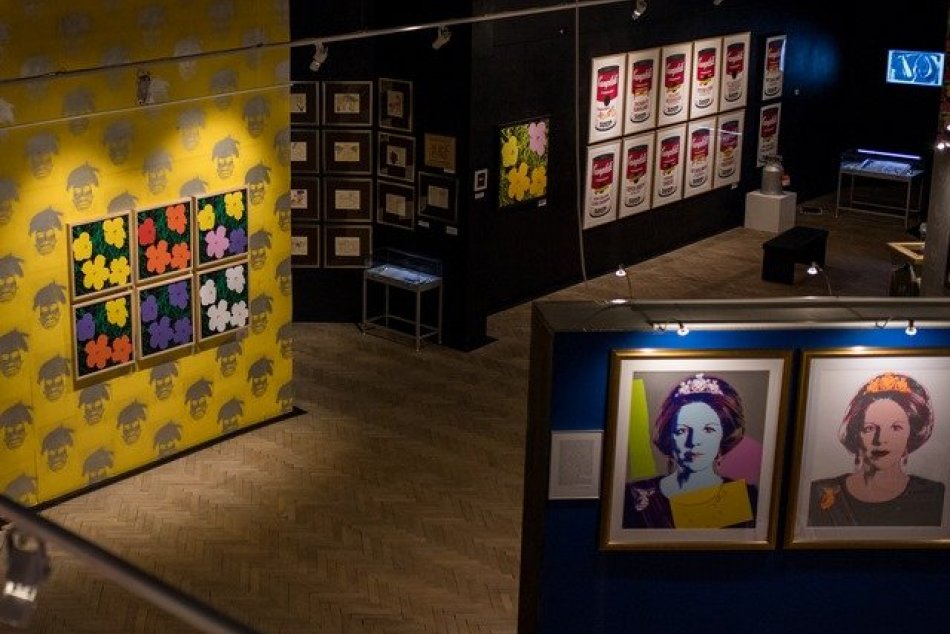 Ilustračný obrázok k článku Múzeum Andyho Warhola je opäť otvorené: Počet návštevníkov je obmedzený