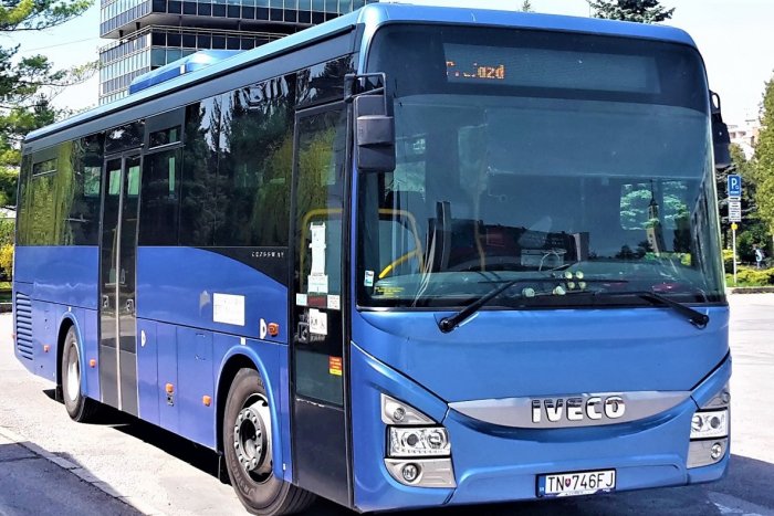 Ilustračný obrázok k článku Pozor, LÍSTKY v modrých autobusoch budú po novom: 10 dôležitých INFO o zmene