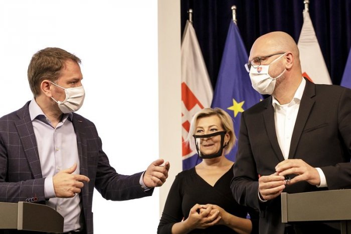 Ilustračný obrázok k článku SaS o neschopnosti Krajčího a kritike vlády: Dokedy sa bude ľuďom vŕtať v nose?