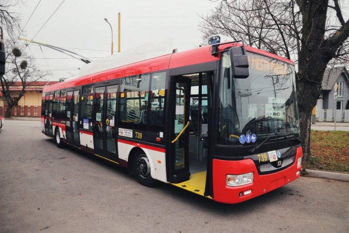 Ilustračný obrázok k článku Na cesty vyrazili nové kusy trolejbusov: Ktoré linky v Prešove začali obsluhovať?