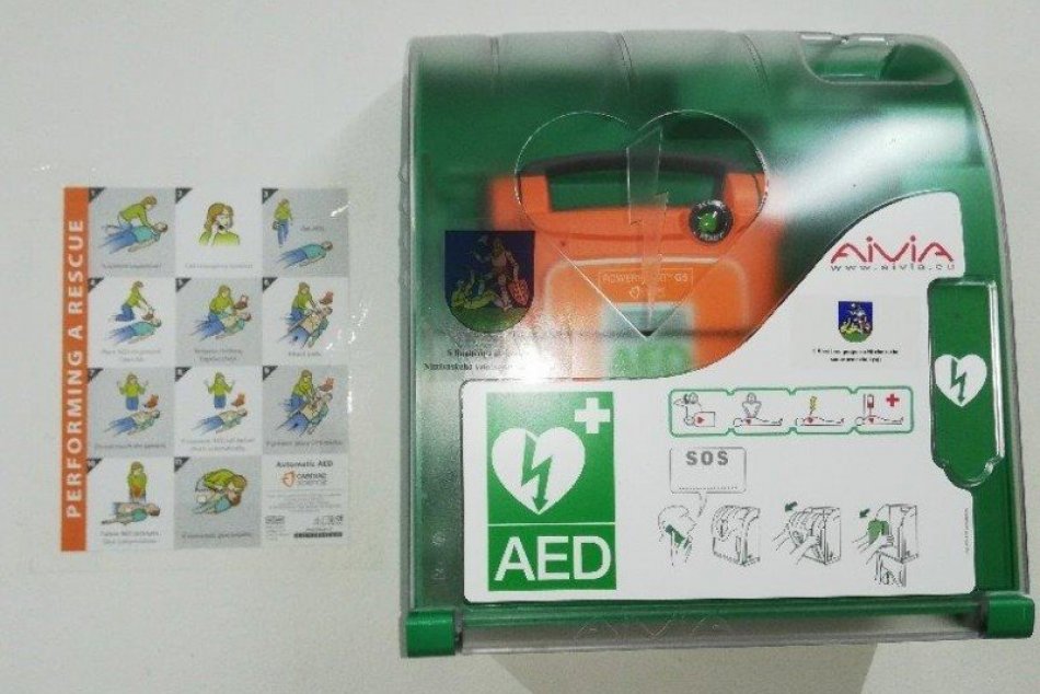 Ilustračný obrázok k článku Novinka, ktorá môže zachrániť život: Mesto kúpilo prenosné defibrilátory