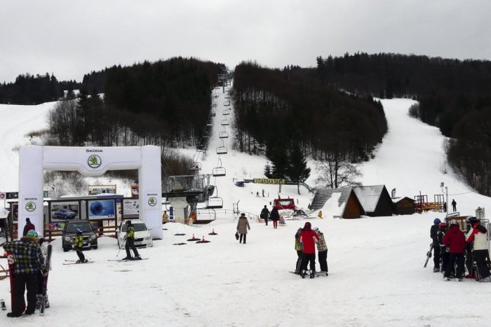Ilustračný obrázok k článku Ako stráviť zimu v okolí Bystrice a Zvolena? Veľký PREHĽAD pre lyžiarov aj bežkárov