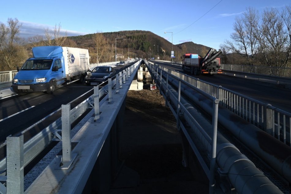 Ilustračný obrázok k článku Orlovský most čakajú ďalšie práce: Považskobystričania, rátajte s obmedzením